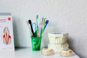 Read more about the article Ortodoncja – Wprowadzenie do świata aparatury ortodontycznej