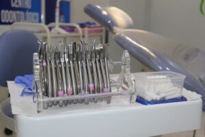 Read more about the article Implantologia – współczesna metoda odbudowy braków zębowych